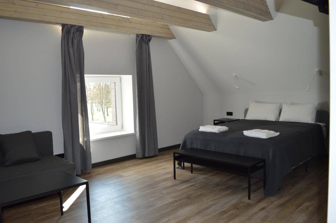 Baltas Gandras Hotel Naisiai ภายนอก รูปภาพ
