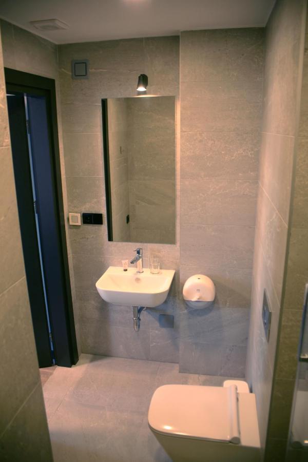 Baltas Gandras Hotel Naisiai ภายนอก รูปภาพ