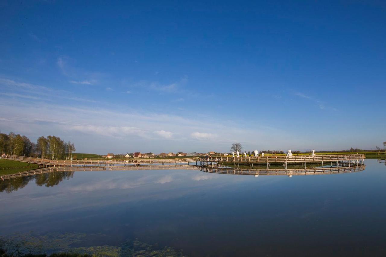 Baltas Gandras Hotel Naisiai ภายนอก รูปภาพ
